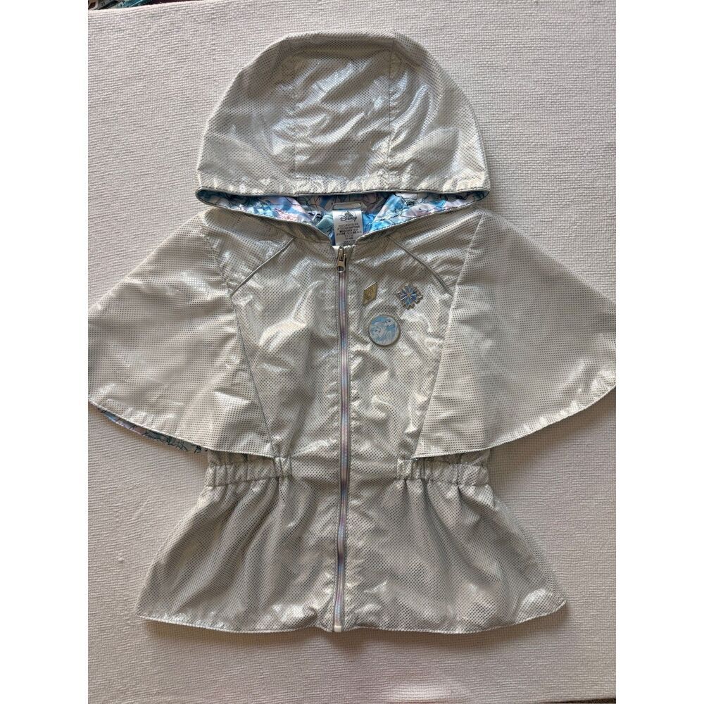 Disney Frozen 2 Girls Hooded Cape Jacket Silver Size 9/10 Elsa Anna